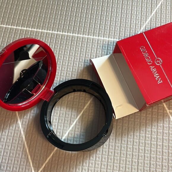 My Armani to Go Cushion Case Armani - Picture 2 of 2